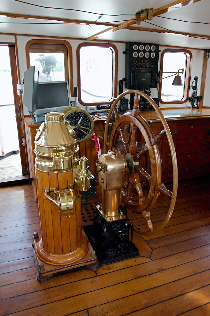 marine navy hdr fregat onderzeeer koopvaardij schip schepen defensie zeemacht vloot armada navo oorlog